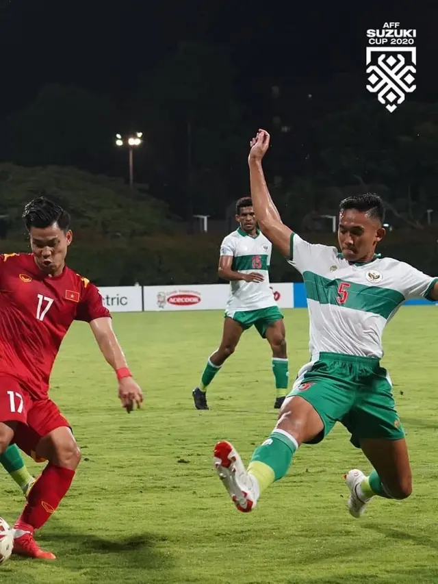 5 Aksi Rizky Ridho saat Tampil di Piala AFF 2020, Bek Andalan Timnas
