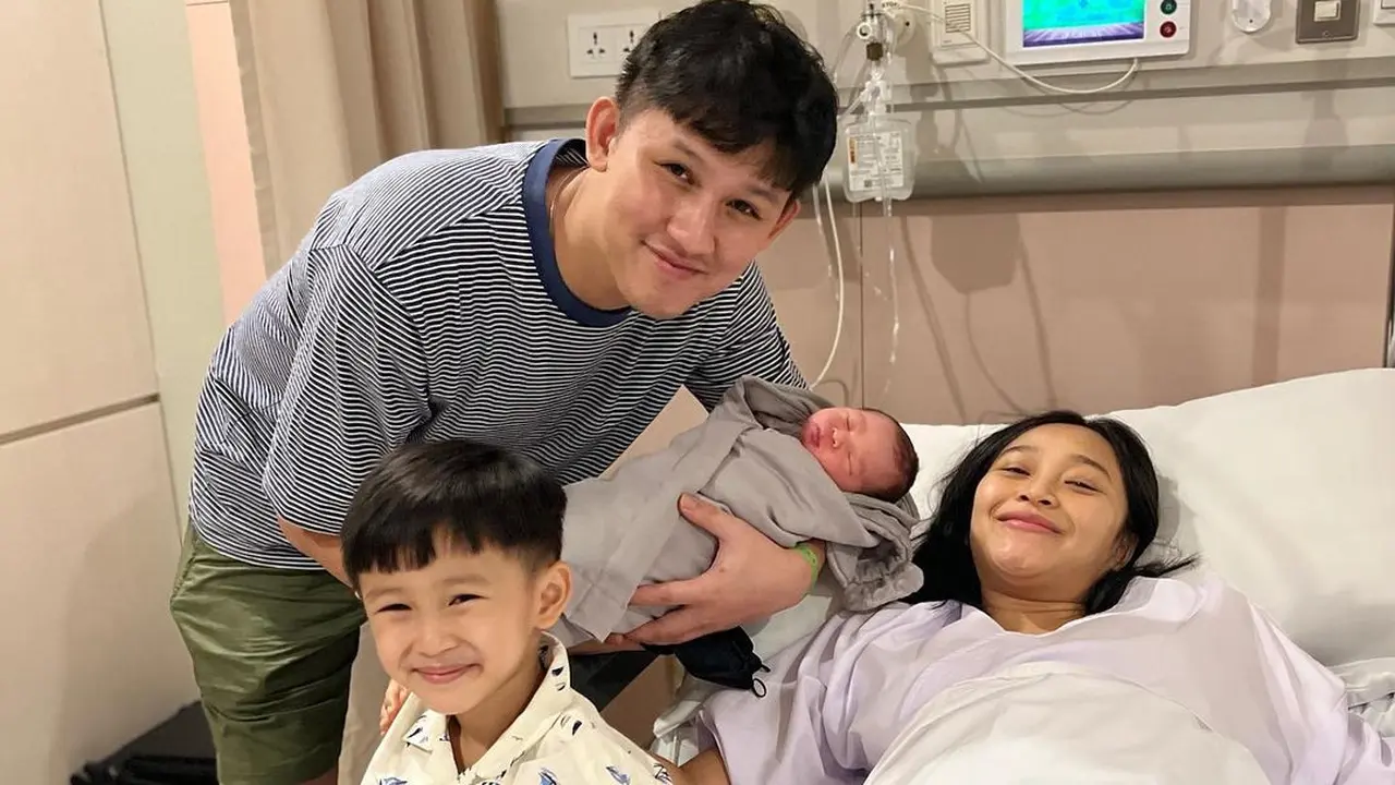 Rinni Wulandari anak kedua