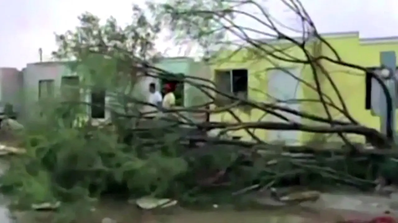 Wow, Kehancuran Kota Karena Tornado 