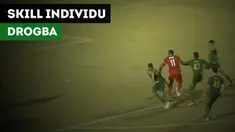 Aksi menakjubkan Didier Drogba sebelum mencetak gol untuk Phoenix Rising.