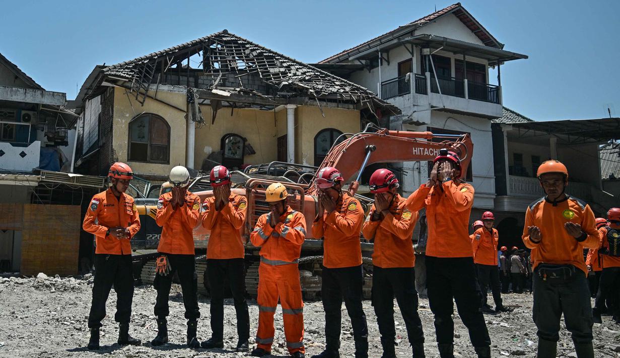 Hari ini, Selasa (7/10/2025), seluruh area reruntuhan telah bersih dari material bangunan, dan Basarnas memastikan tidak ada lagi korban yang tertinggal di bawah puing. (JUNI KRISWANTO/AFP)
