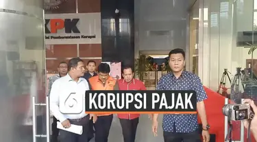 KPK menahan 3 pegawai Ditjen Pajak terkait dugaan suap restitusi pajak. Ketiganya ditahan setelah dimintai keterangan oleh penyidik KPK