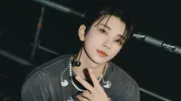 Joshua SEVENTEEN. (dok. Instagram @joshu_acoustic/https://www.instagram.com/p/C_xVIQBPhlW/?img_index=1/Sabrina Aulia Putri)
