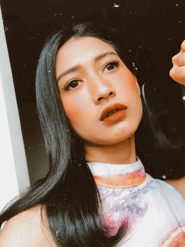 Jadi Istri Sederhana, Ini 6 Potret Fitrie Rachmadina 'Suara Hati Istri' yang Bikin Pangling