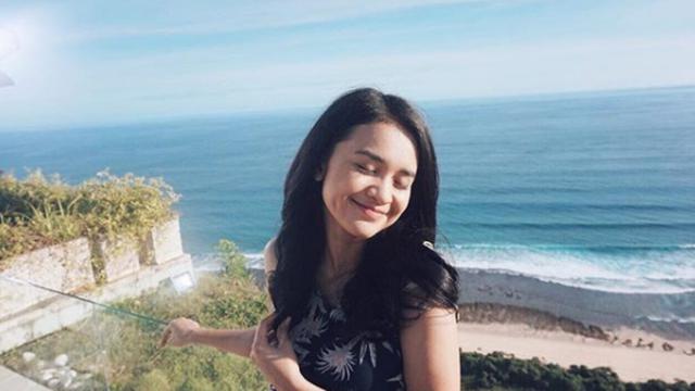 Terlihat Awet Muda dengan Gaya Rambut ala Michelle Ziudith