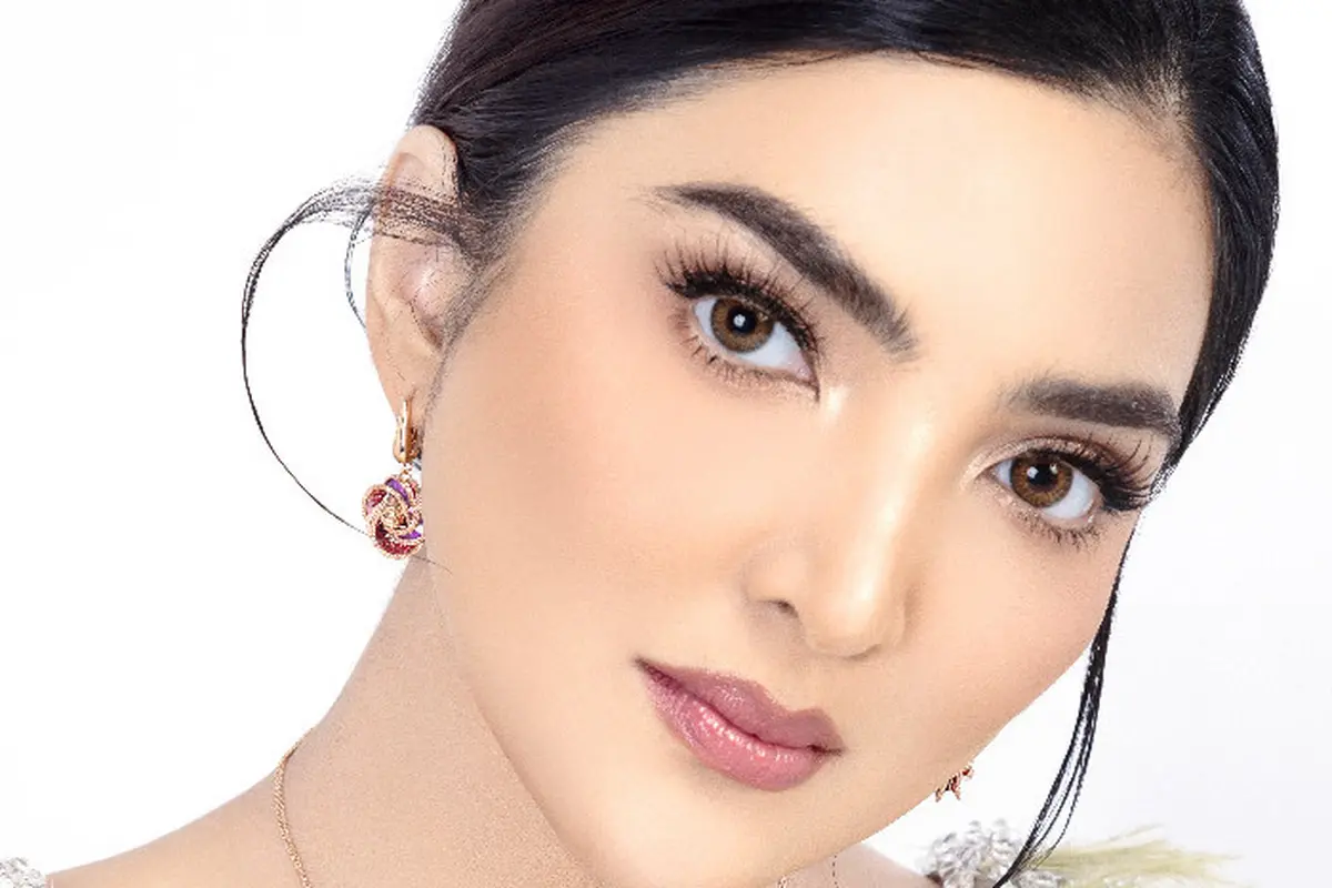 Gaya Stunning dan Mewah Ashanty Kenakan Perhiasan Lokal