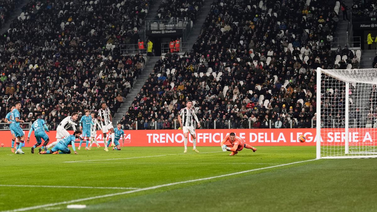 Magis Kenan Yildiz di Laga Juventus vs Cagliari