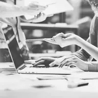 Jangan pendam dirimu dalam kekecewaan. Ini alasannya kamu harus kembali mencari partner baru untuk berbisnis. | via: fastcompany.net