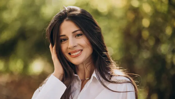 perempuan bahagia cantik