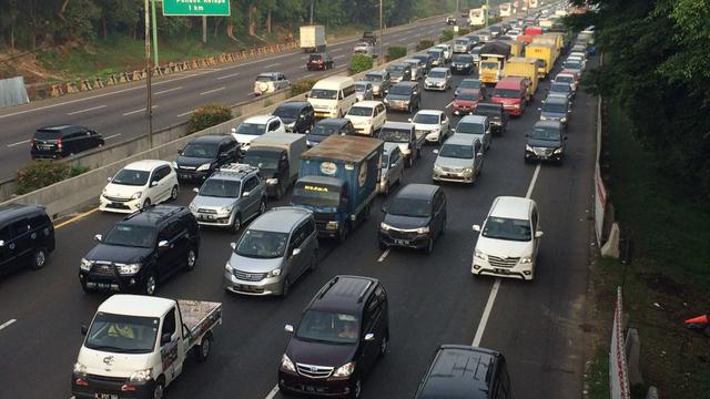 Kemacetan di Tol Cikampek