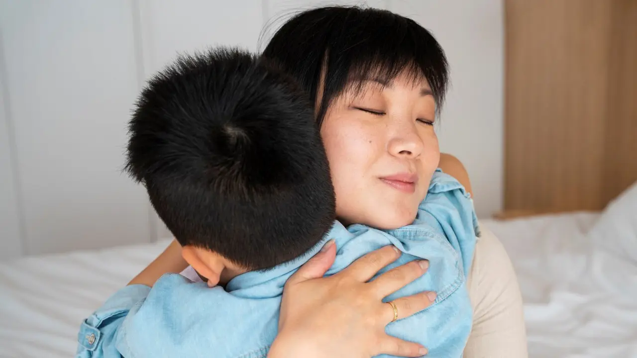 Ritual Hug & Intention Bantu Orangtua Apresiasi Kebaikan Anak Setiap Hari dan Bangun Emosi Positif Sejak Dini
