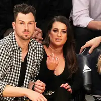 Lea Michele dan Matthew Paetz (via aceshowbiz.com)