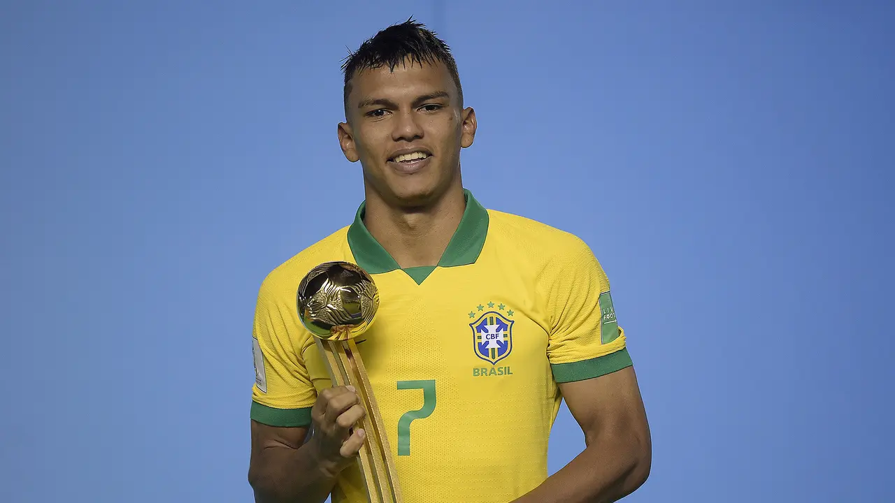 MU dan Juventus Berebut Wonderkid Brasil Gabriel Veron