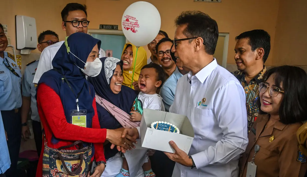 Sebagai bentuk apresiasi bagi Warga Negara Indonesia (WNI) yang berulang tahun, mulai hari ini Senin (10/2/2025) pemerintah meluncurkan program Pemeriksaan Kesehatan Gratis. (JUNI KRISWANTO/AFP)