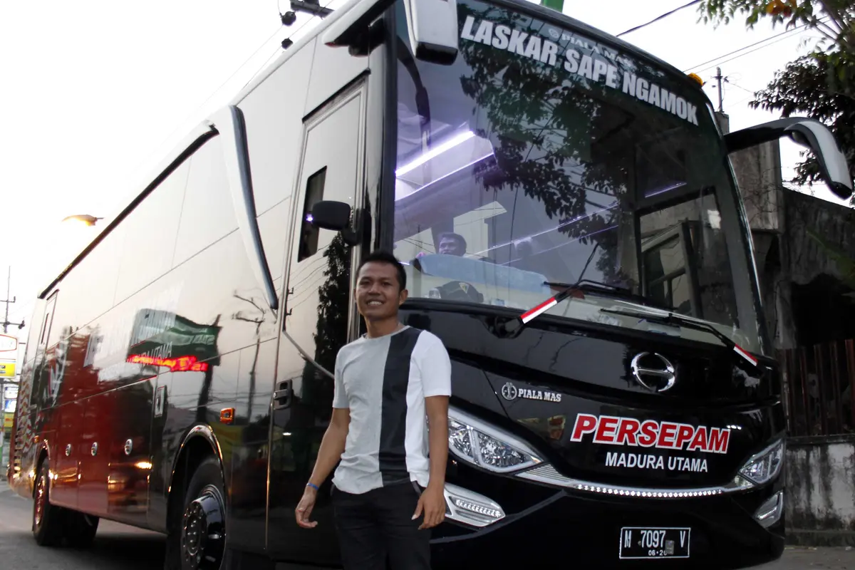Bus Persepam Madura United