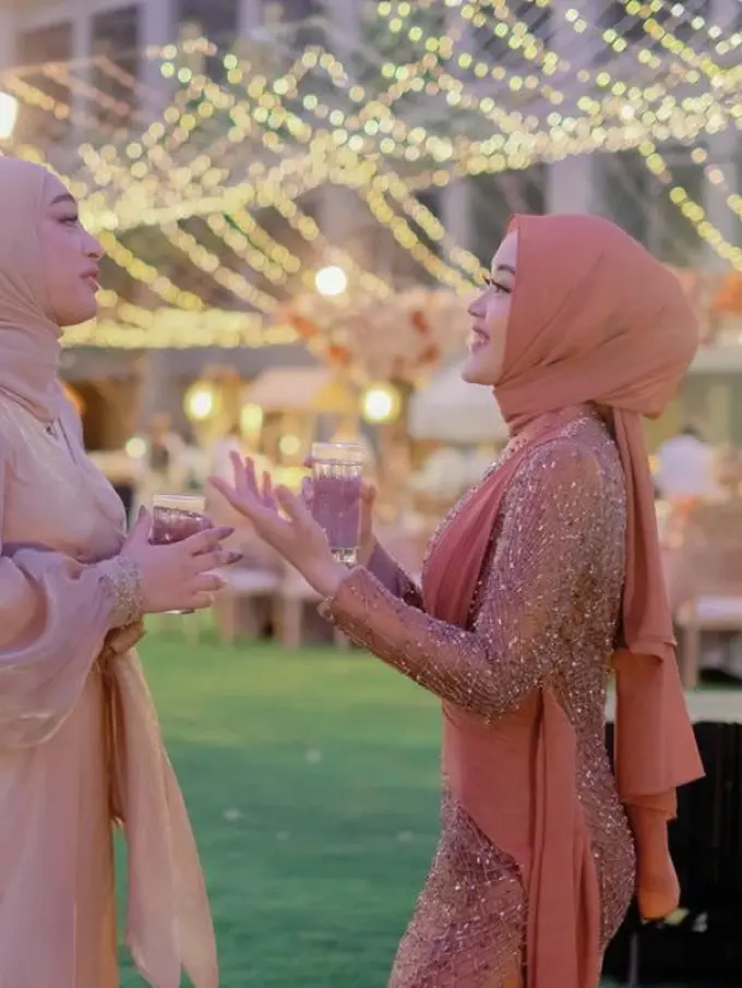 Gaya Putri Delina dan Santyka Fauziah Kekasih Sule