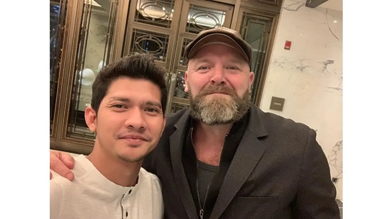 6 Potret Iko Uwais Bareng Aktor Ternama di Dunia, Tak Kalah Keren