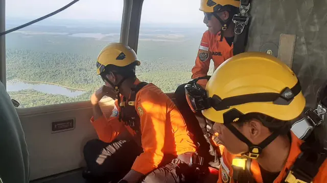 Tim SAR gabungan memutuskan pencarian terhadap pesawat kargo Smart Air dilanjutkan Sabtu (9/3/2024). Pesawat Smart Air sempat dilaporkan hilang kontak, pada Jumat pagi (8/3/2024).