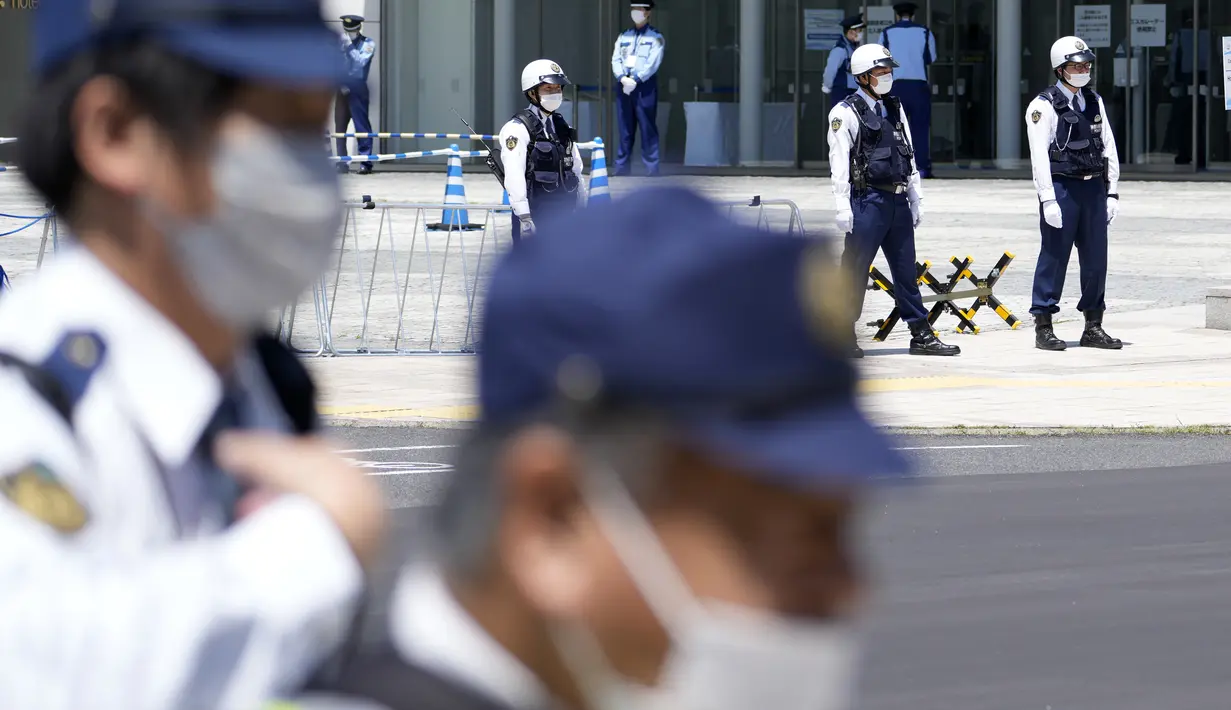 Suasana pengamanan di dekat tempat pertemuan G7 para menteri keuangan dan gubernur bank sentral, di Niigata, Jepang, Kamis (11/5/2023). (AP Photo/Shuji Kajiyama)