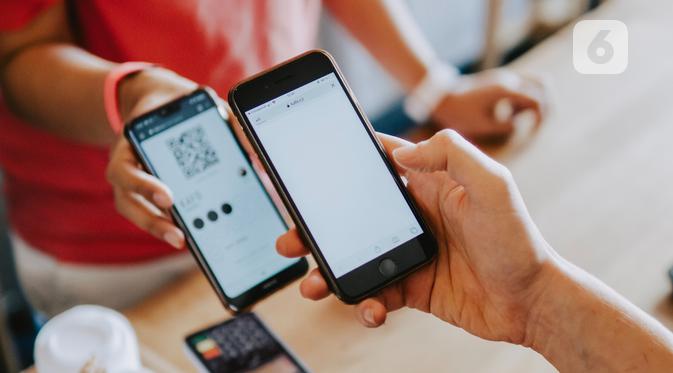 Ilustrasi dompet digital, e-wallet, pembayaran dengan QR Code. Kredit: David Dvořáček via Unsplash