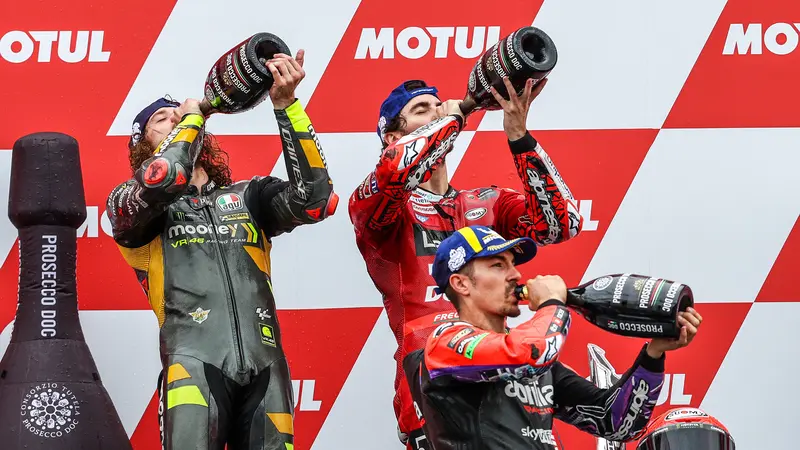 Marco Bezzecchi, Pecco Bagnaia, dan Maverick Vinales