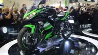 Membedah Fitur Baru Kawasaki Ninja 650 Model 2017