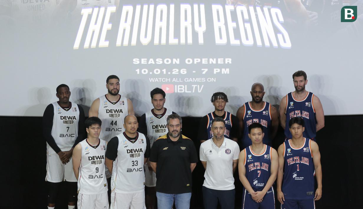 Dua finalis musim lalu Dewa United Banten dan Pelita Jaya Basketball dipastikan akan saling berhadapan pada laga pembuka. (Bola.com/M Iqbal Ichsan)