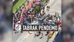 Aksi demo di Hong Kong memasuki minggu ke-9. Jalanan masih didominasi oleh para pendemo. Terekam sebuah mobil menerobos tabrak kerumunan pendemo.
