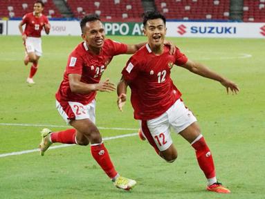 Pratama Arahan - Pemain muda terbaik Piala AFF 2020 ini menempati posisi teratas sebagai penggawa timnas yang layak berkarier di luar negeri. Bek PSIS Semarang ini mampu tampil sama baiknya saat bertahan maupun menyerang. Total dua gol dan dua assist ia bukukan di Piala AFF 2020. (Dok PSSI)