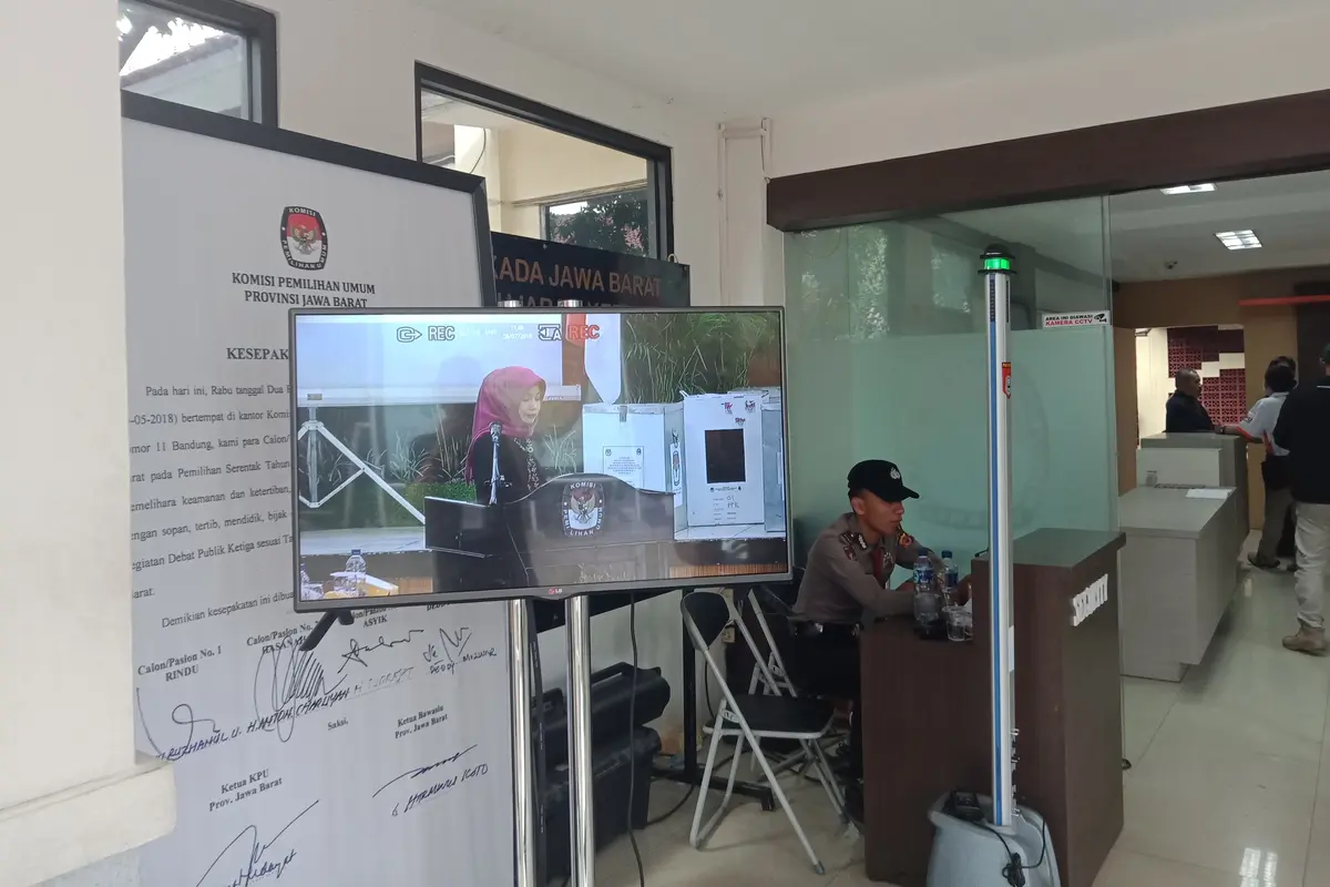 Rapat pleno reakpitulasi suara Pilgub Jabar