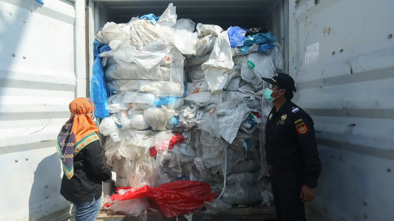 Reeskpor Sampah Plastik Limbah B3