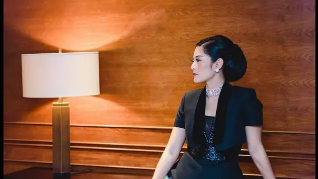 [Bintang] Dian Sastrowardoyo