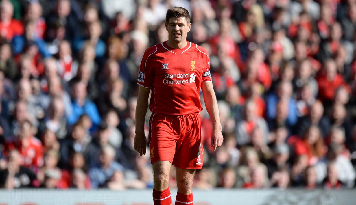 Steven Gerrard merupakan salah satu pemain terhebat yang pernah dimiliki Liverpool. Gerrard tercatat telah menghabisakan 17 tahun (1998-2015) bersama The Reds. Namun, ia ternyata tak pernah saklipun menjuarai Liga Inggris bersama Liverpool. (AFP/Oli Scarff)