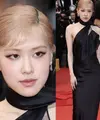 Untuk debutnya di red carpet Film Cannes 2023, Rose pun tampil memukau dengan gaun hitam dari YSL. Credit: Instagram @blackpink.style4