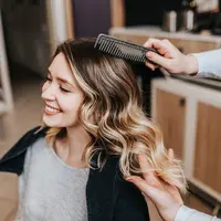 ilustrasi potong rambut/hedgehog94/shutterstock.com