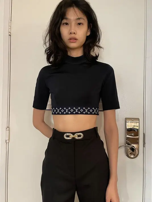 Meski berprofesi sebagai model, namun netizen tetap mengkhawatirkan kondisi kesehatan Jung Ho Yeon karena tubuhnya yang terlalu kurus. Lalu, bagaimana pendapat sahabat Fimela?