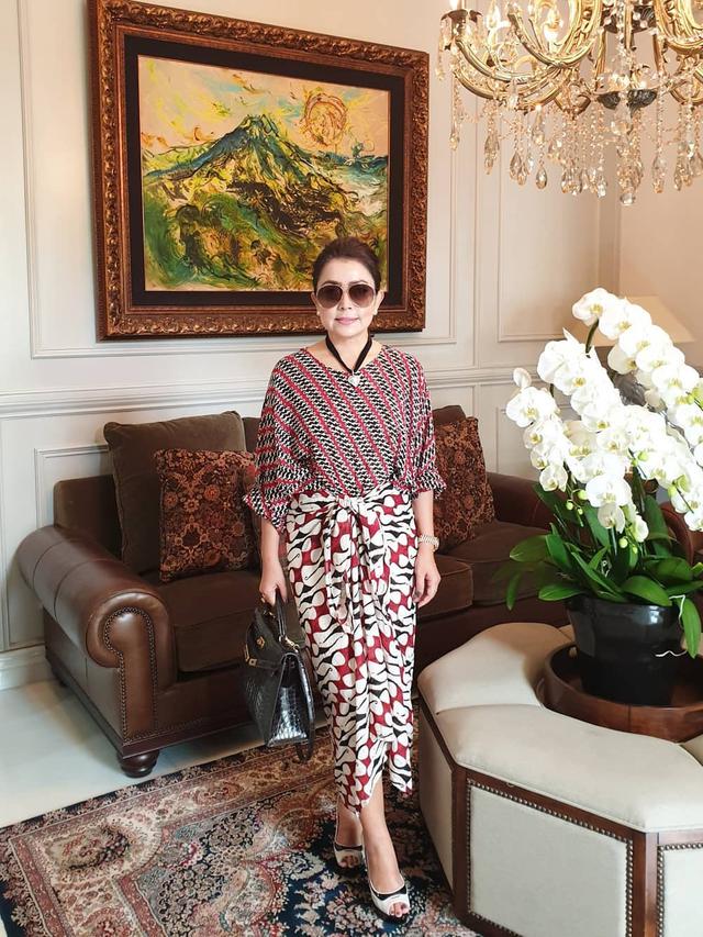 Intip 7 Potret Rumah Mewah Mayangsari yang Bergaya Klasik