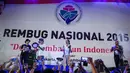 Grup band Slank memeriahkan Forum Rambug Nasional 2015 di Jiexpo Kemayoran, Jakarta, Selasa (15/12). Forum tersebut bertema 'Desa membangun Indonesia'. (Liputan6.com/Faizal Fanani)