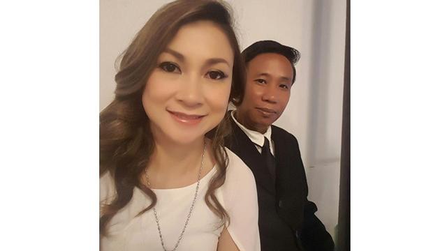 Jarang Tersorot, Ini 7 Potret Kebersamaan Fanny Fadillah dengan Sang Istri