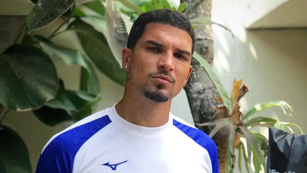 Bek Persipura Jayapura, Arthur Cunha