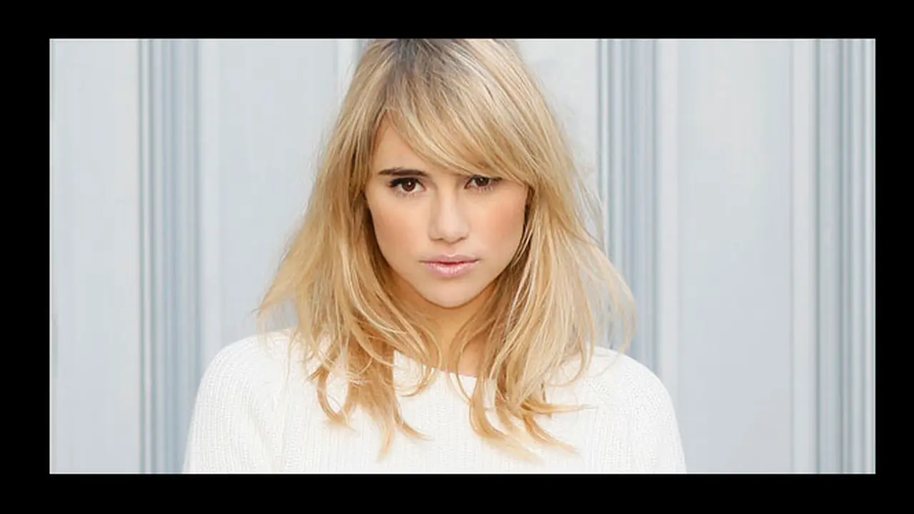 Suki Waterhouse