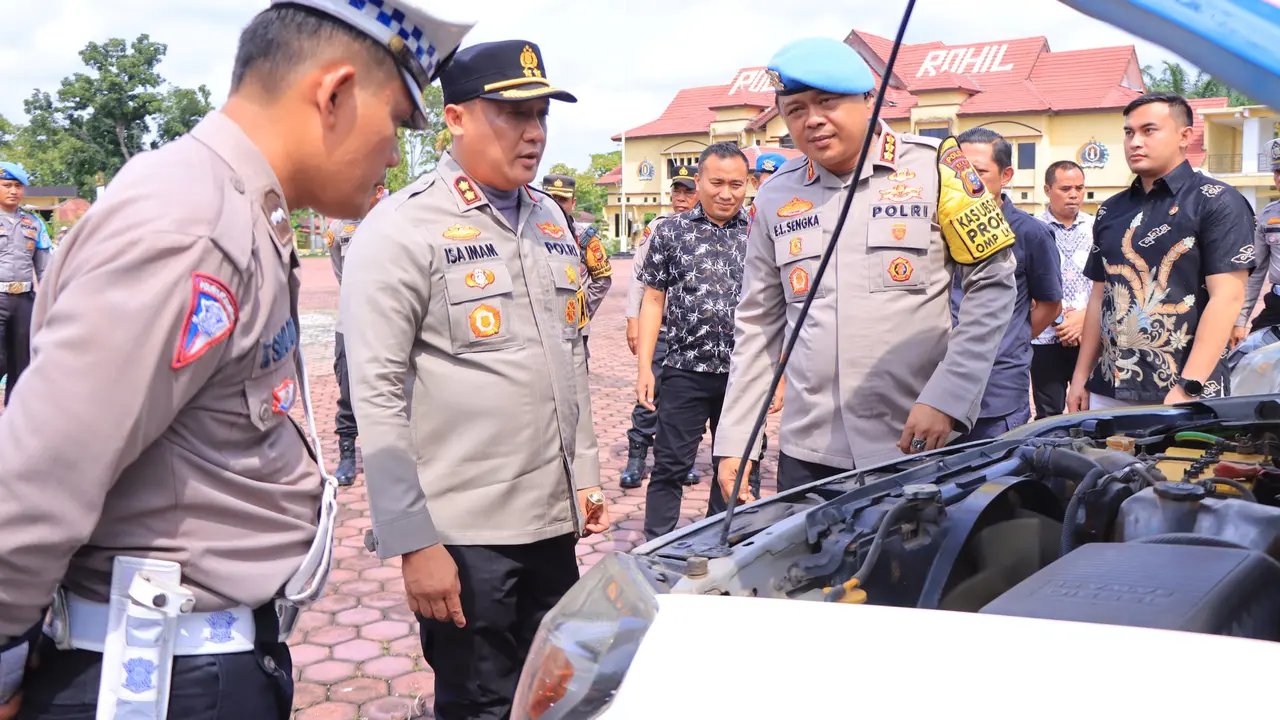 Kabid Propam Polda Riau mengecek kesiapan Polres Rokan Hilir mengawal Pilkada 2024.