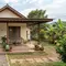 6 Model Rumah Kampung Sederhana dengan Teras Luas, Nyaman untuk Bersantai