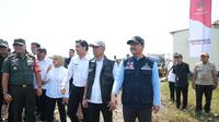 Menteri Sosial (Mensos) Saifullah Yusuf atau Gus Ipul mengunjungi Kampung Eretan Kulon, Kecamatan Kandanghaur, Kabupaten Indramayu, Jawa Barat pada Rabu (7/5/2025)