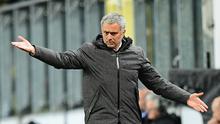 Ekspresi pelatih Jose Mourinho saat mendampingi Manchester United (MU) di kandang Anderlecht. (EMMANUEL DUNAND / AFP)