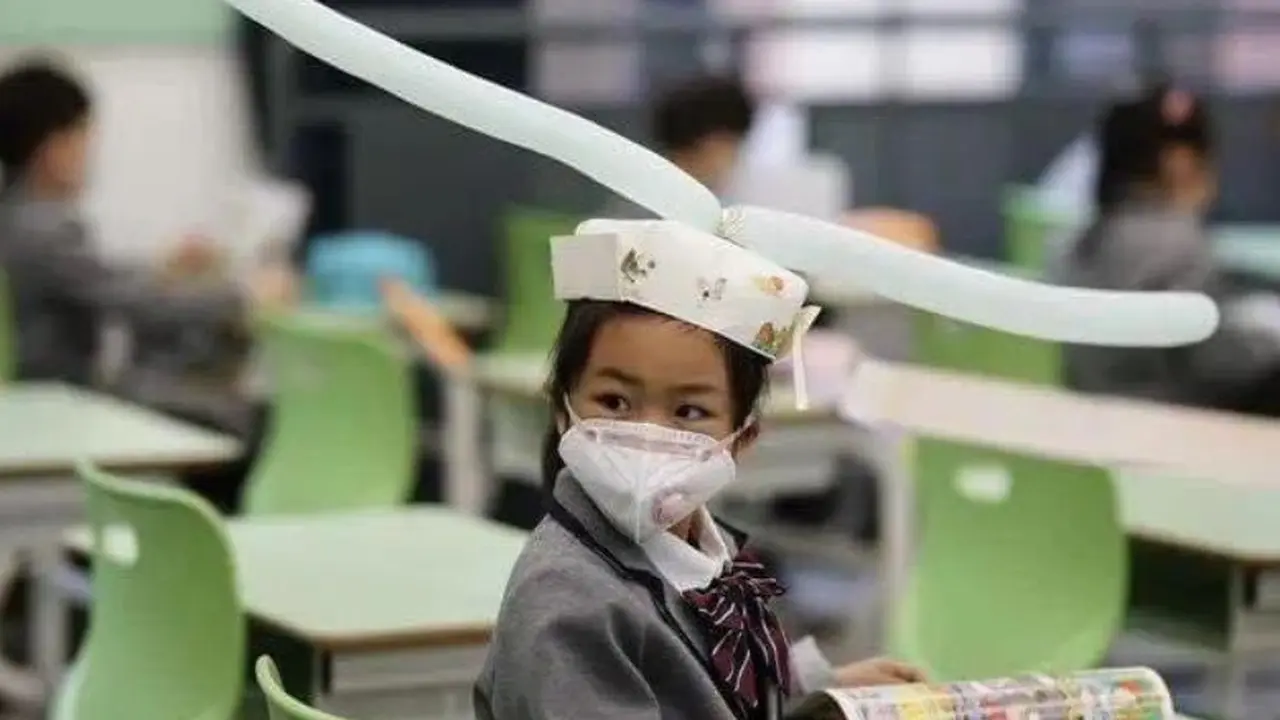 topi unik siswa SD di China