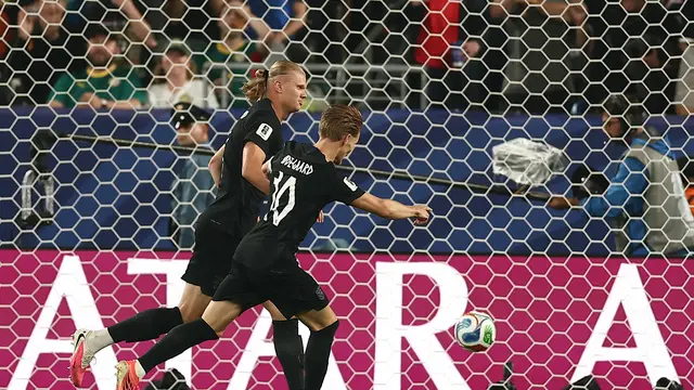 Selebrasi Erling Haaland saat membawa Norwegia menang atas Senegal