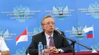 Duta Besar Rusia untuk Indonesia saat menghadiri konferensi pers terkait kedatangan kapal perang Varyag Commander (Liputan6.com/Teddy Tri Setio Berty)