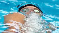  Atlet renang, Hungaria Gabor Balog beraksi dalam kejuaraan 100 m gaya punggung Aquatics World Champions, Kazan, Rusia, Senin (3/8/2015). Rusia pertama kali menjadi tuan rumah dalam gelaran  ini. (REUTERS/Stefan Wermuth)