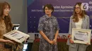 Head of Protocol & Corporate Affairs Surya Citra Media (SCM) Irnawati W Kahardja selaku perwakilan perusahaan menyampaikan apresiasi tinggi atas penghargaan yang diterima perseroan. (Liputan6.com/Herman Zakharia)